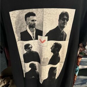 Maroon 5 band tour shirt